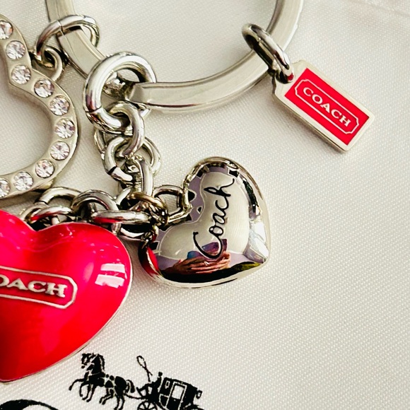 NWOT Coach Heart Keychain/ Bag Charm - Picture 4 of 9